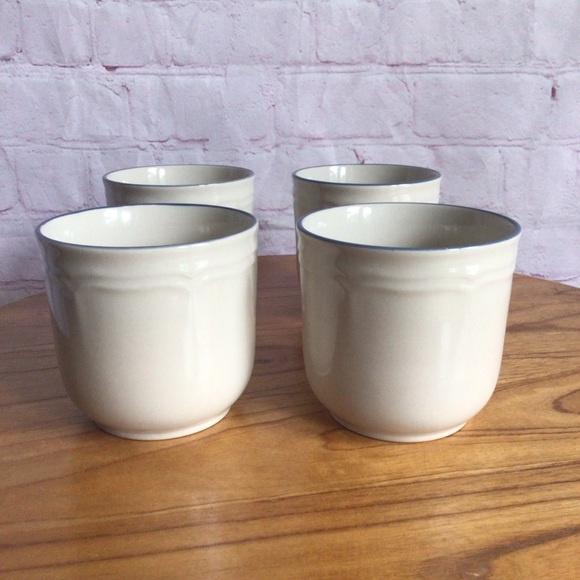 Vintage Stoneware Japan Cream and Blue Dining Mugs - Set of 4 - Picture 2 of 10
